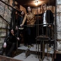 THE RACONTEURS